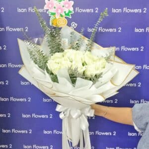 9-25 Big White Roses in White - Round Bouquet B