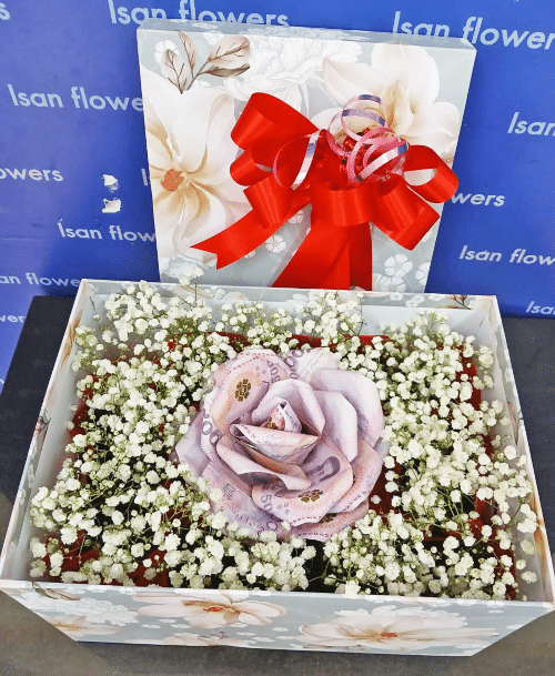 big money rose in box b 5000 baht