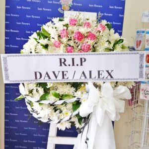 Fresh White & Pink Round Wreath A