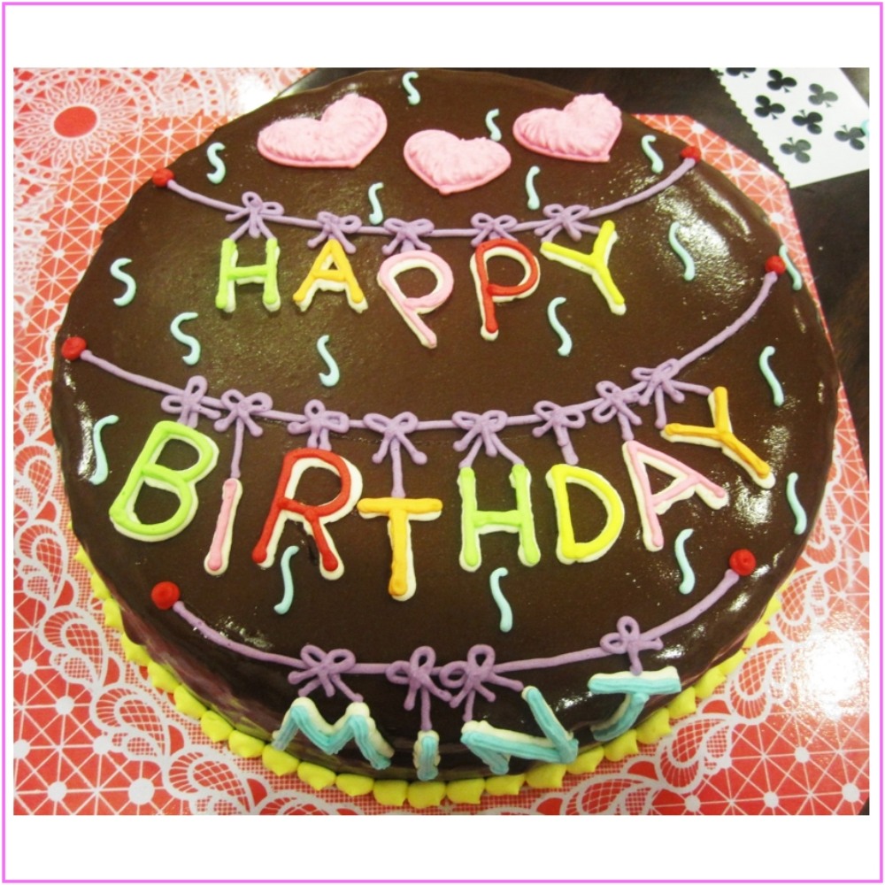 letters and hearts chocolate cake pre