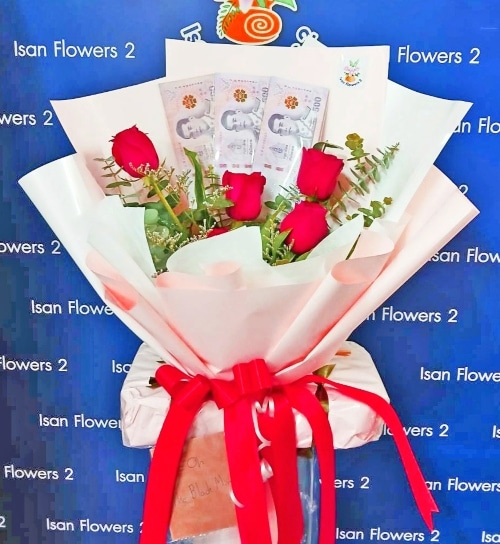 money bouquet 5roses and 1500baht