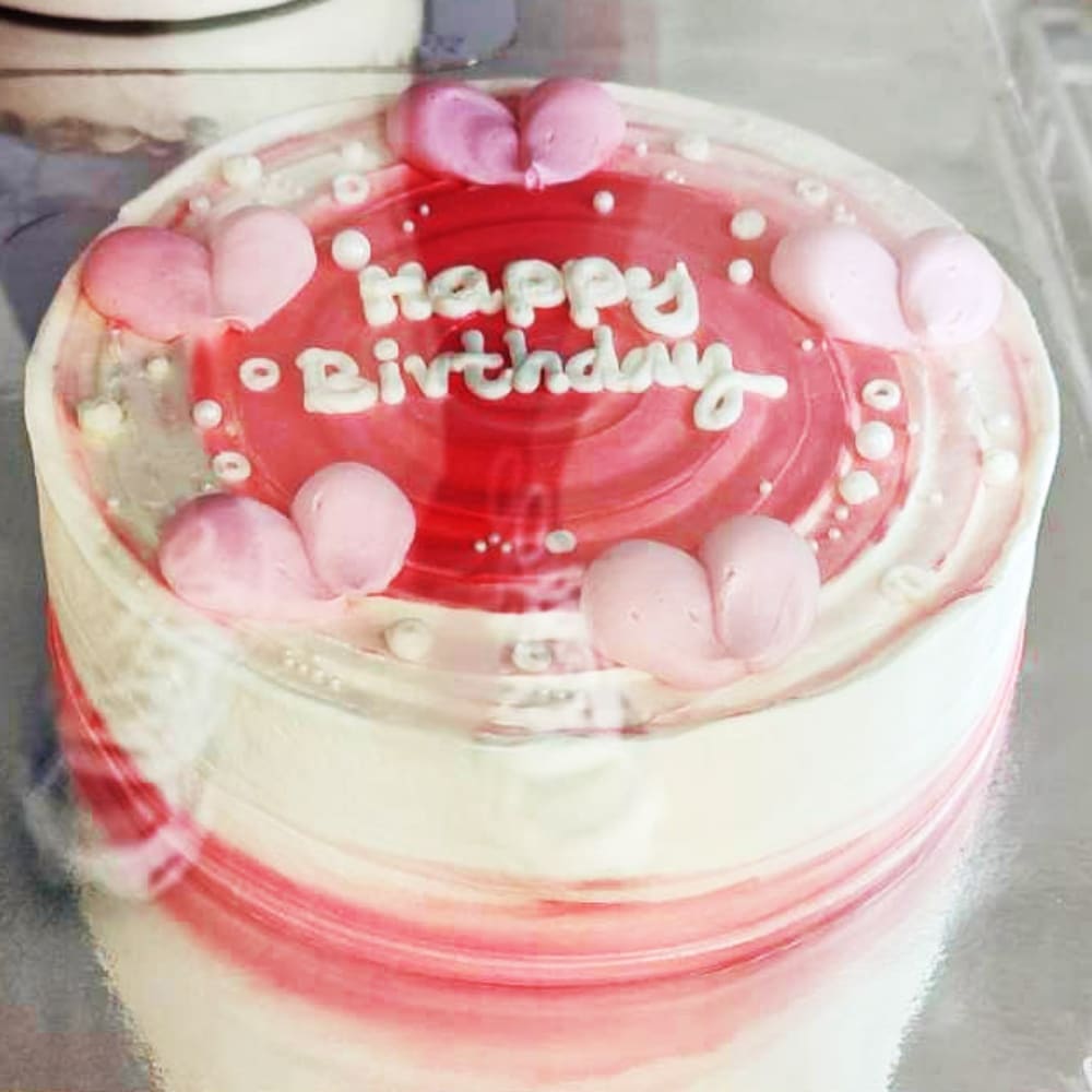 pink with some hearts vanilla cake pre